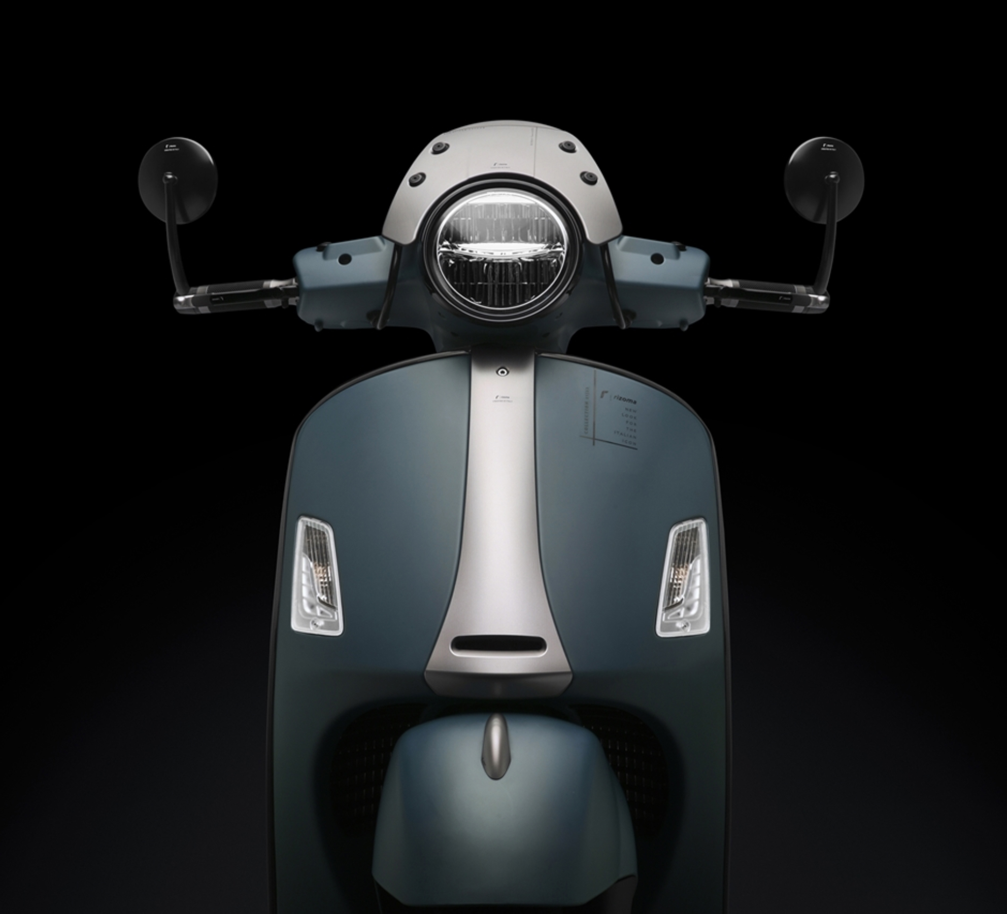 Lenkerendenspiegel RIZOMA "SPIRIT RS" für Vespa LX/​LXV/​S/​GTS/​GTS Super/​GTV/​GT, schwarz