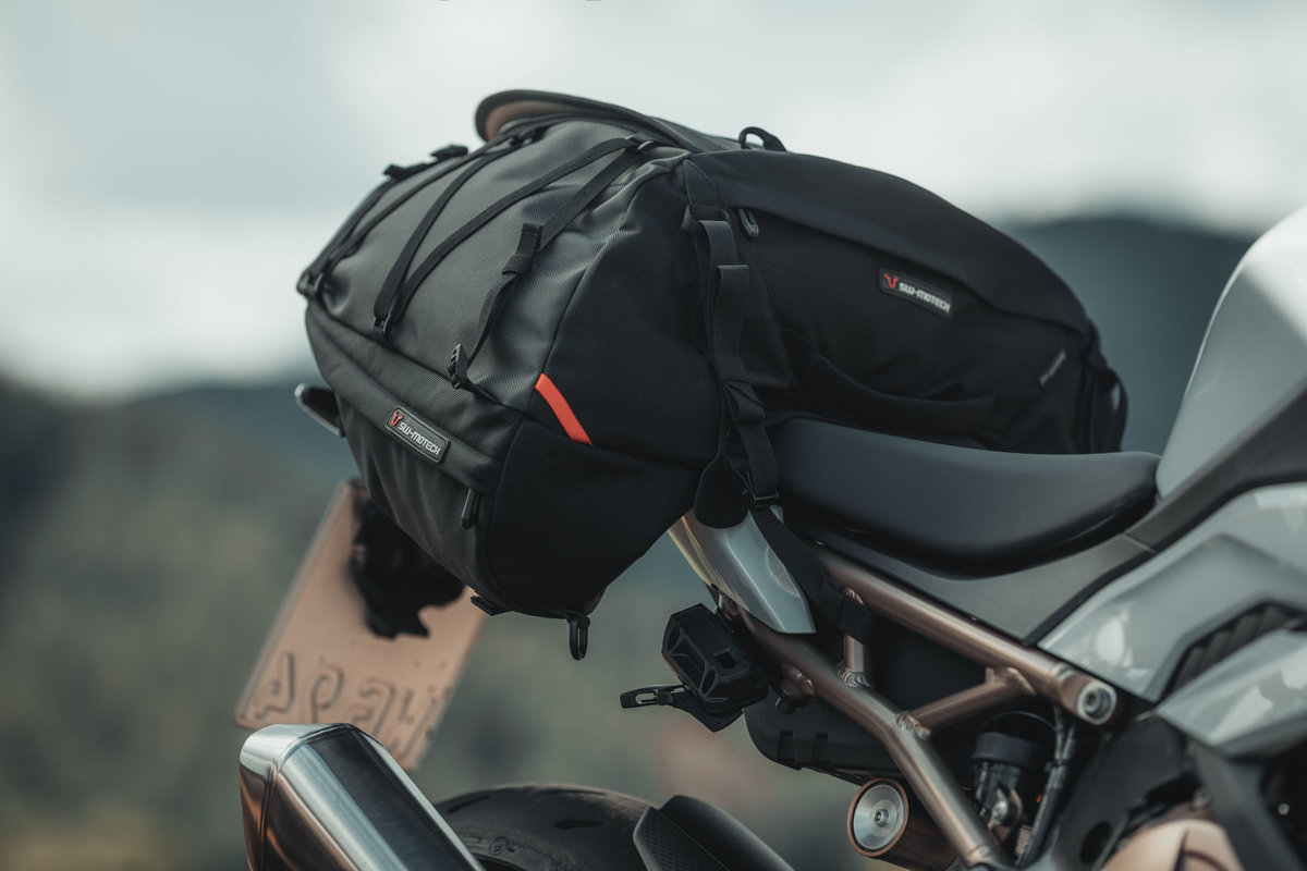 SW-Motech PRO Cargobag Hecktasche für Honda CB 600 F Hornet (02-06)