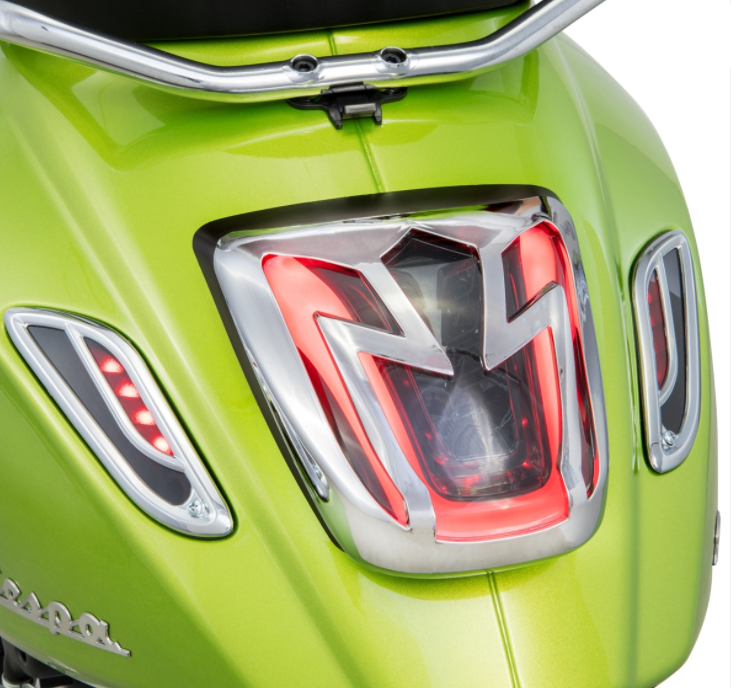 Blinkergitter rechts/links, hinten für Vespa Primavera/​Sprint 50-150ccm 2T/​4T AC, chrom