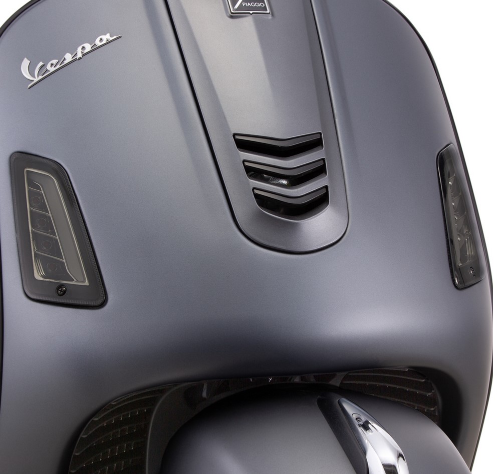 Blinker Kit vorne links/rechts für Vespa GTS/​GTS Super/​GTV/​GT 60/​GT/​GT L ('03-'13), getönt