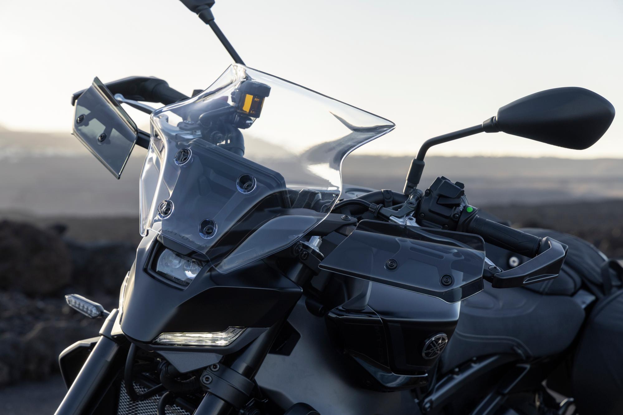 Mittelhohe Verkleidungsscheibe für MT-09 (24-25) / MT-07 (2025) Original Yamaha
