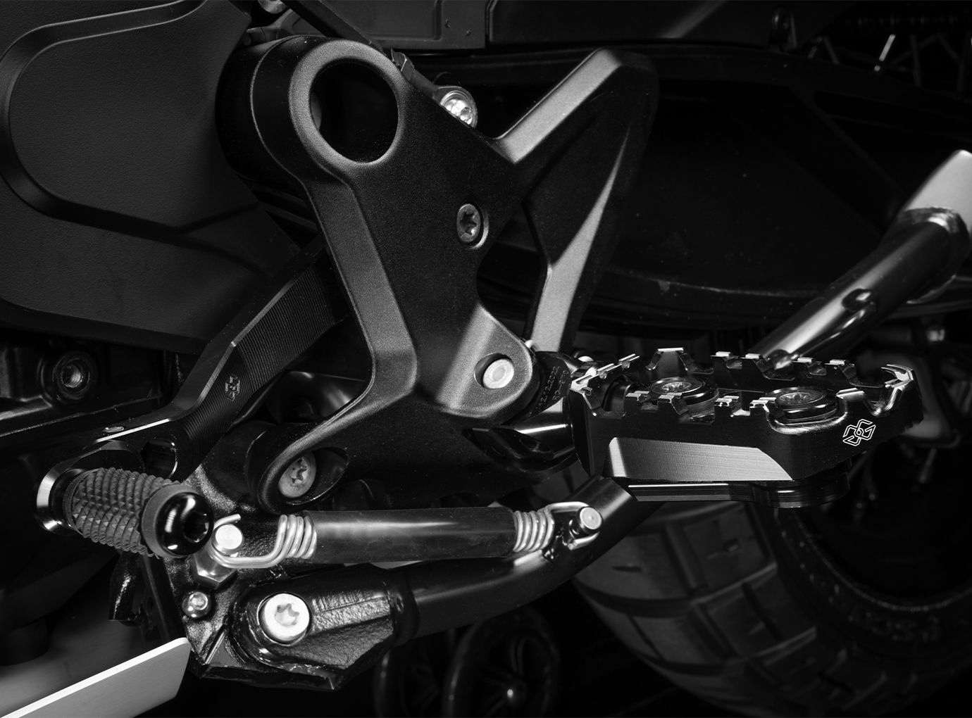 Gilles TECH-X Enduro Fußrasten mit ABE für KTM 790 /890 /1290 Adventure, Husqvarna Norden 901