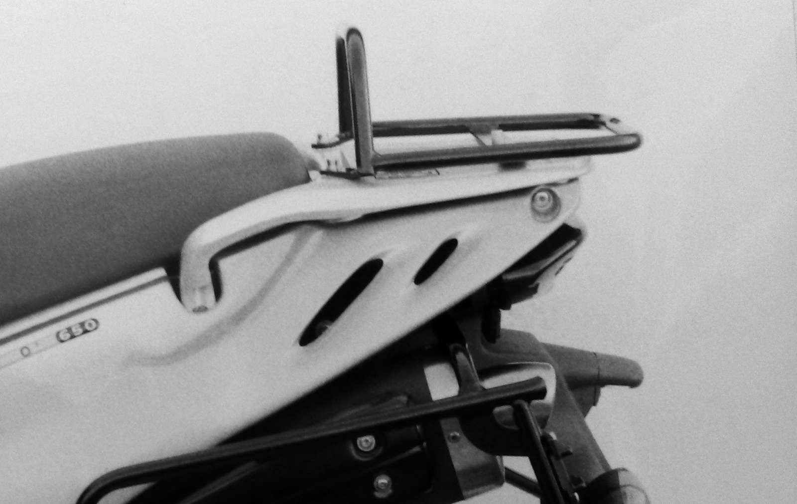 Rohrgepäckbrücke Topcase-Träger schwarz für Aprilia Pegaso 650/Garda (97-04) Hepco & Becker