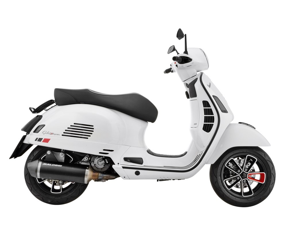 Monoschlitzrohr Beinschild, links und rechts für Vespa GTS/​GTS Super/​GTV/​GT (- '19), schwarz matt