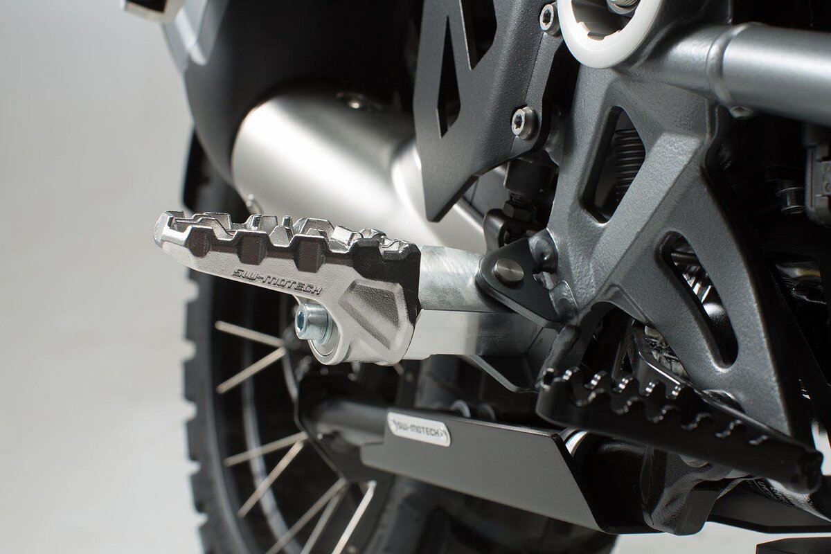 SW-Motech EVO Fußrasten-Kit