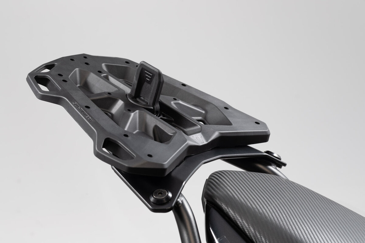 SW-Motech Adapterplatte schwarz für STREET-RACK Gepäckträger für Shad Topcase
