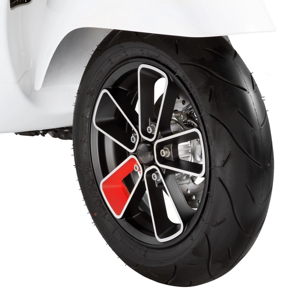 Felge vorne/hinten 13” für Vespa GTS/​GTS Super/​GTV/​GT 60/​GT/​GT L 125-300ccm, schwarz matt/​rot